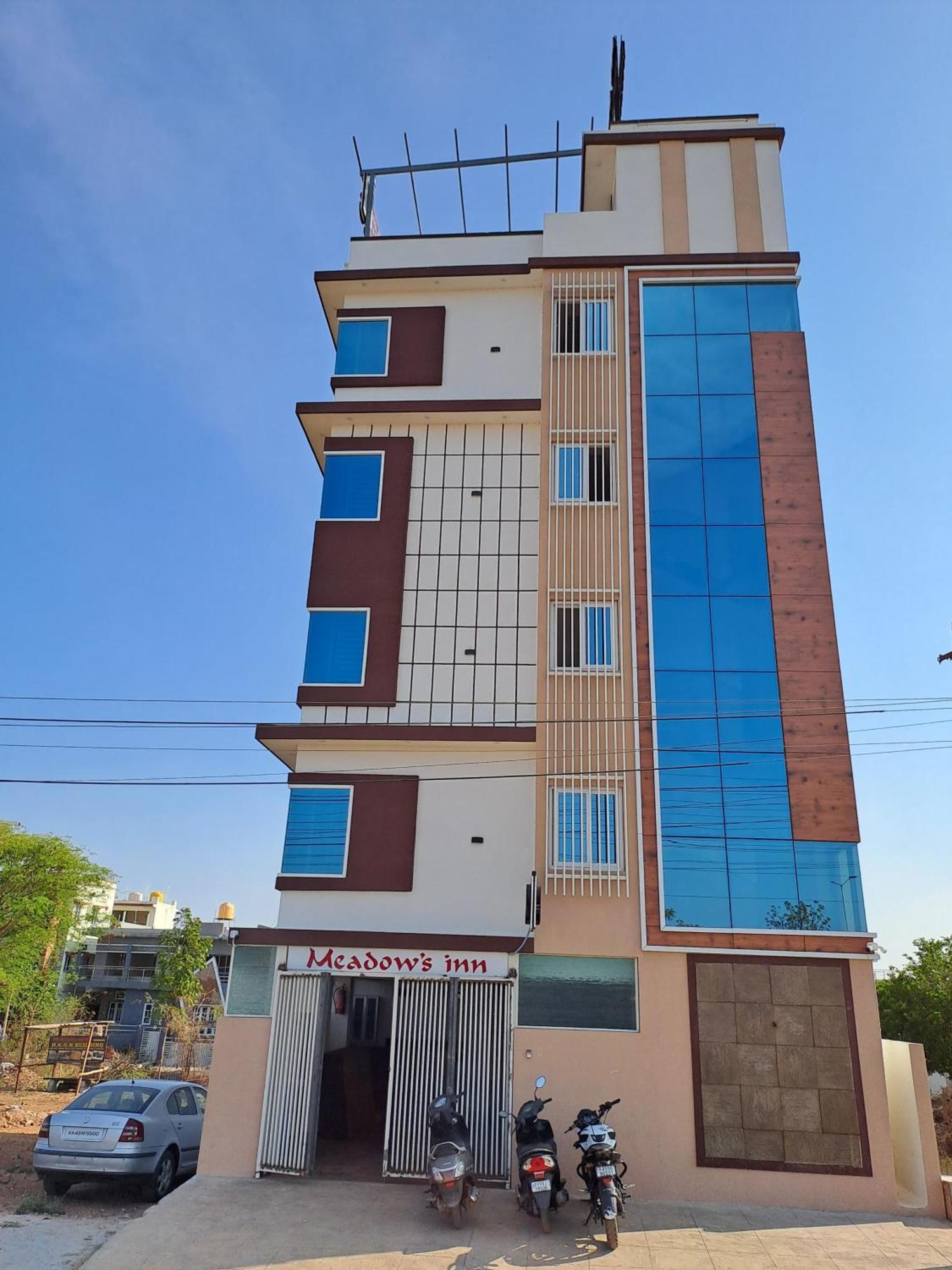 Meadows Inn Mysore Εξωτερικό φωτογραφία