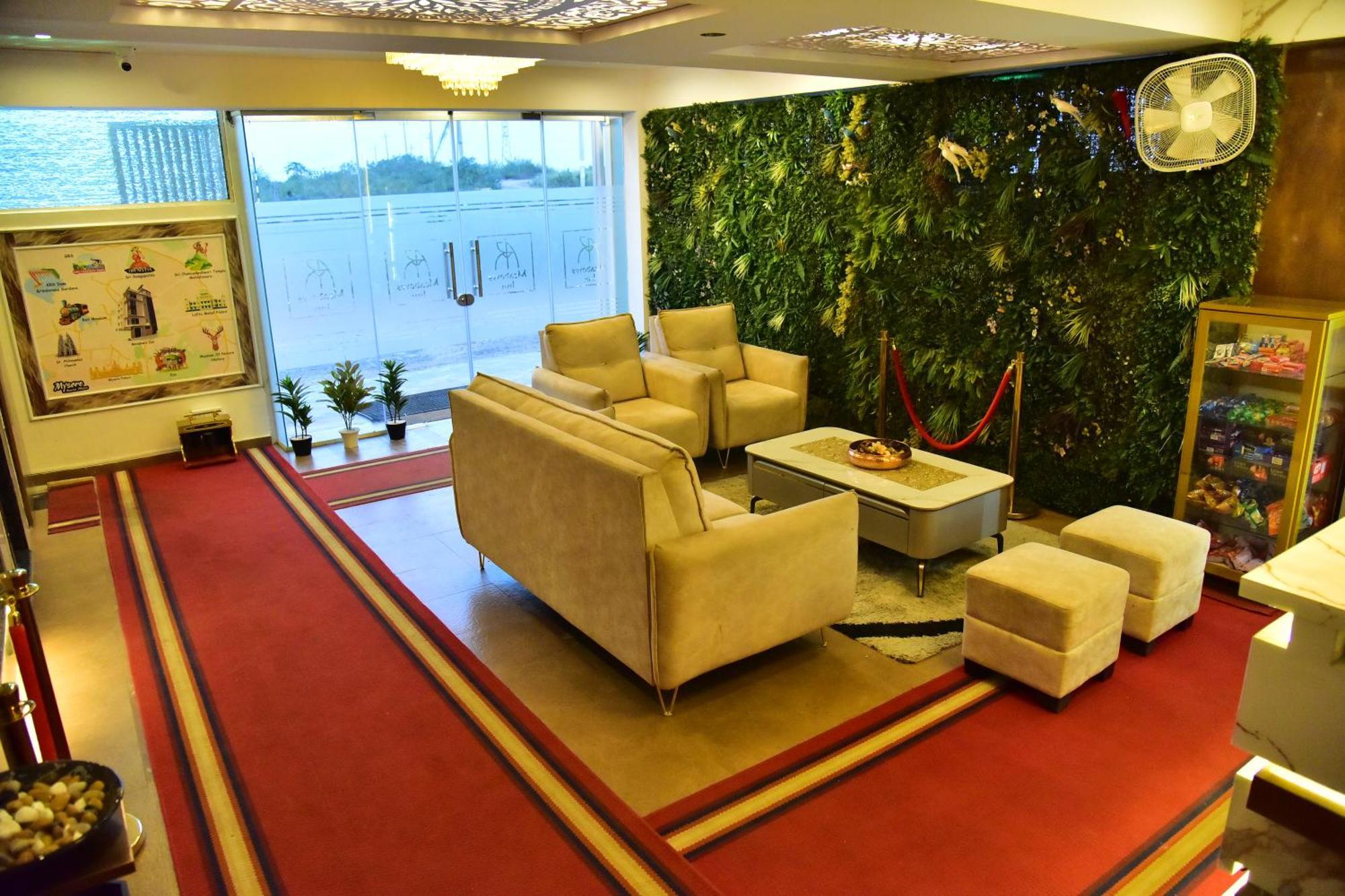 Meadows Inn Mysore Εξωτερικό φωτογραφία