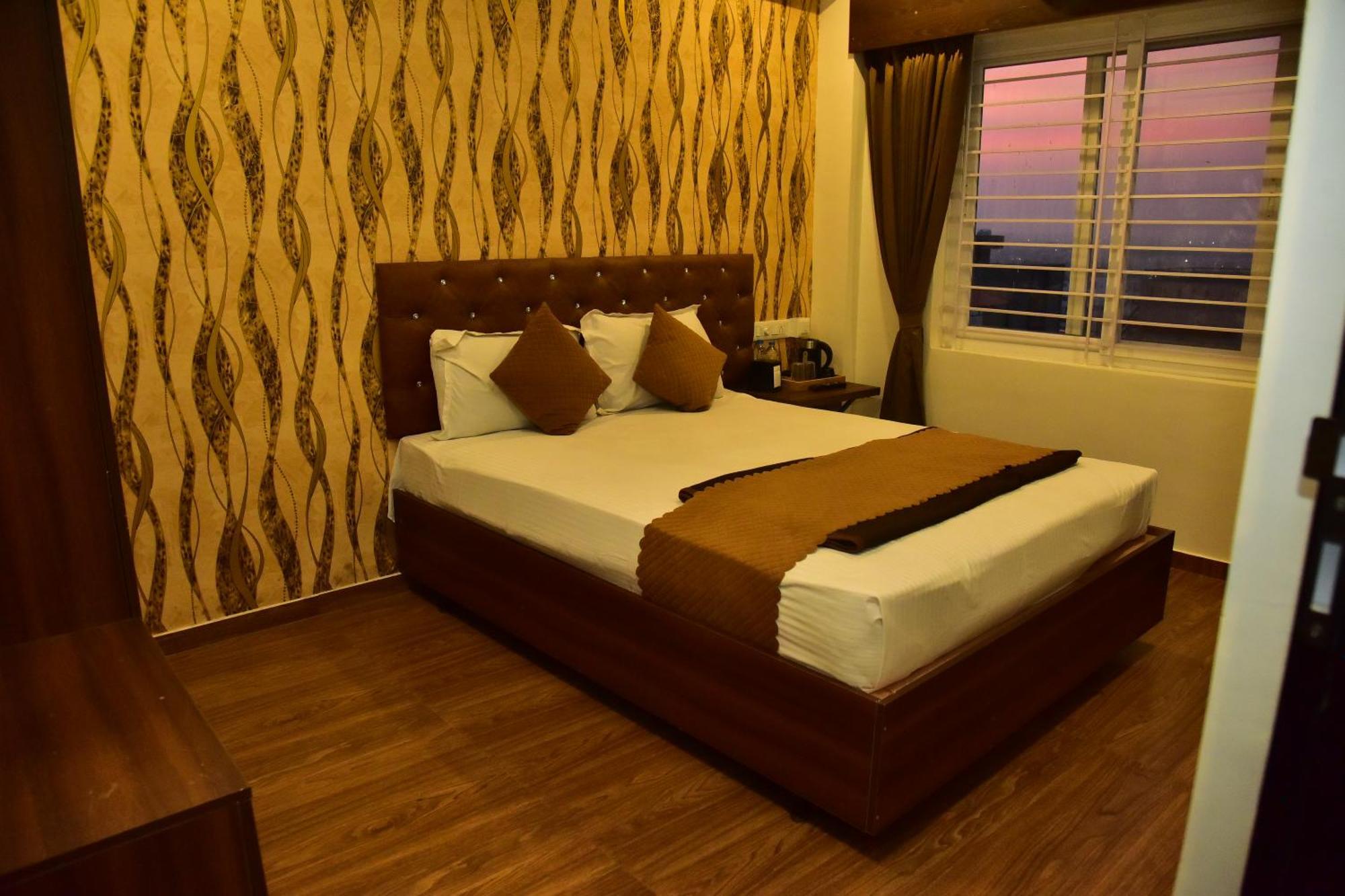 Meadows Inn Mysore Εξωτερικό φωτογραφία