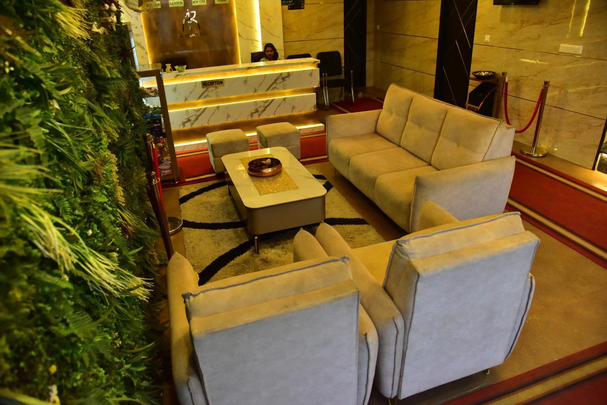 Meadows Inn Mysore Εξωτερικό φωτογραφία