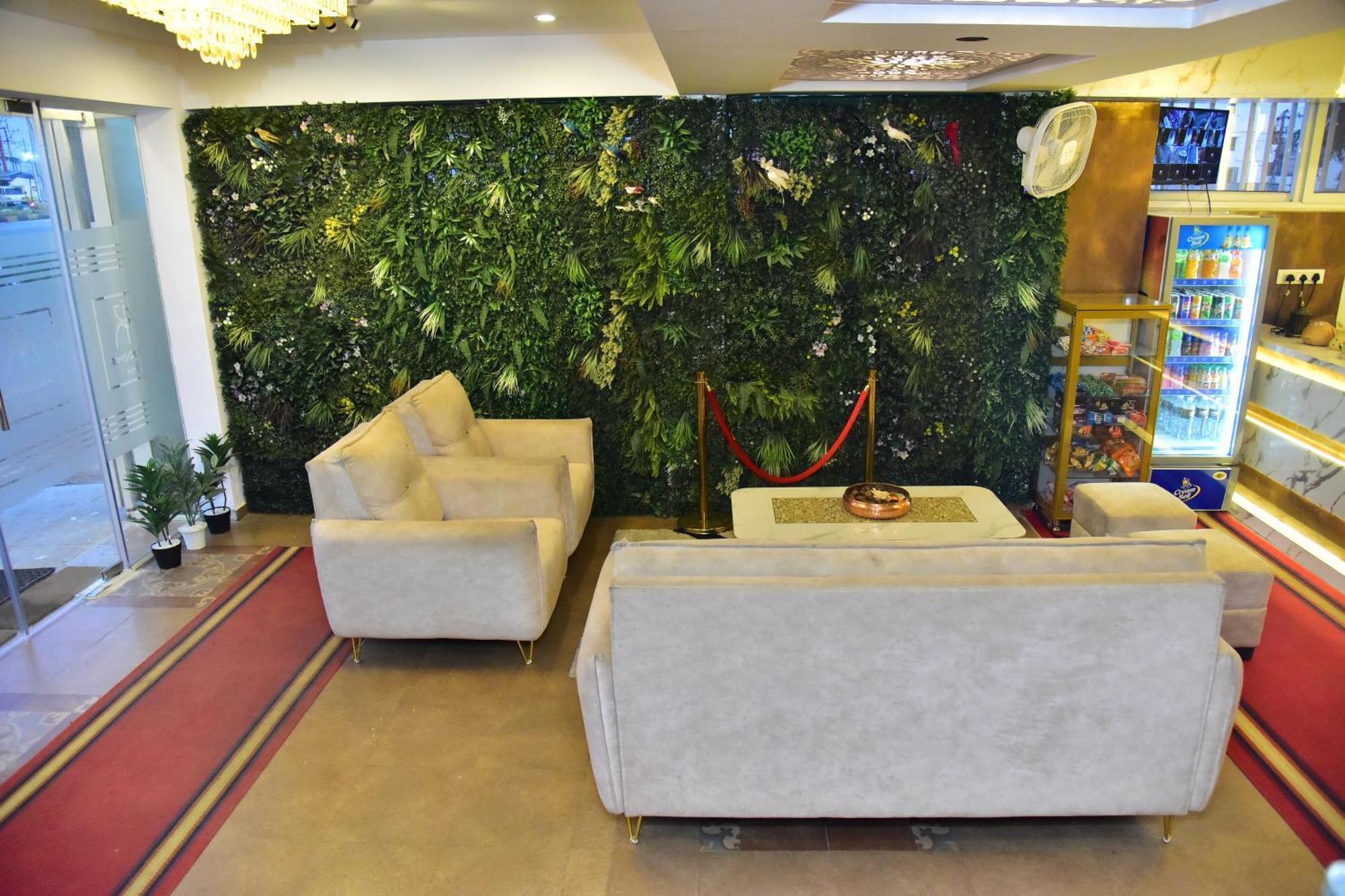 Meadows Inn Mysore Εξωτερικό φωτογραφία