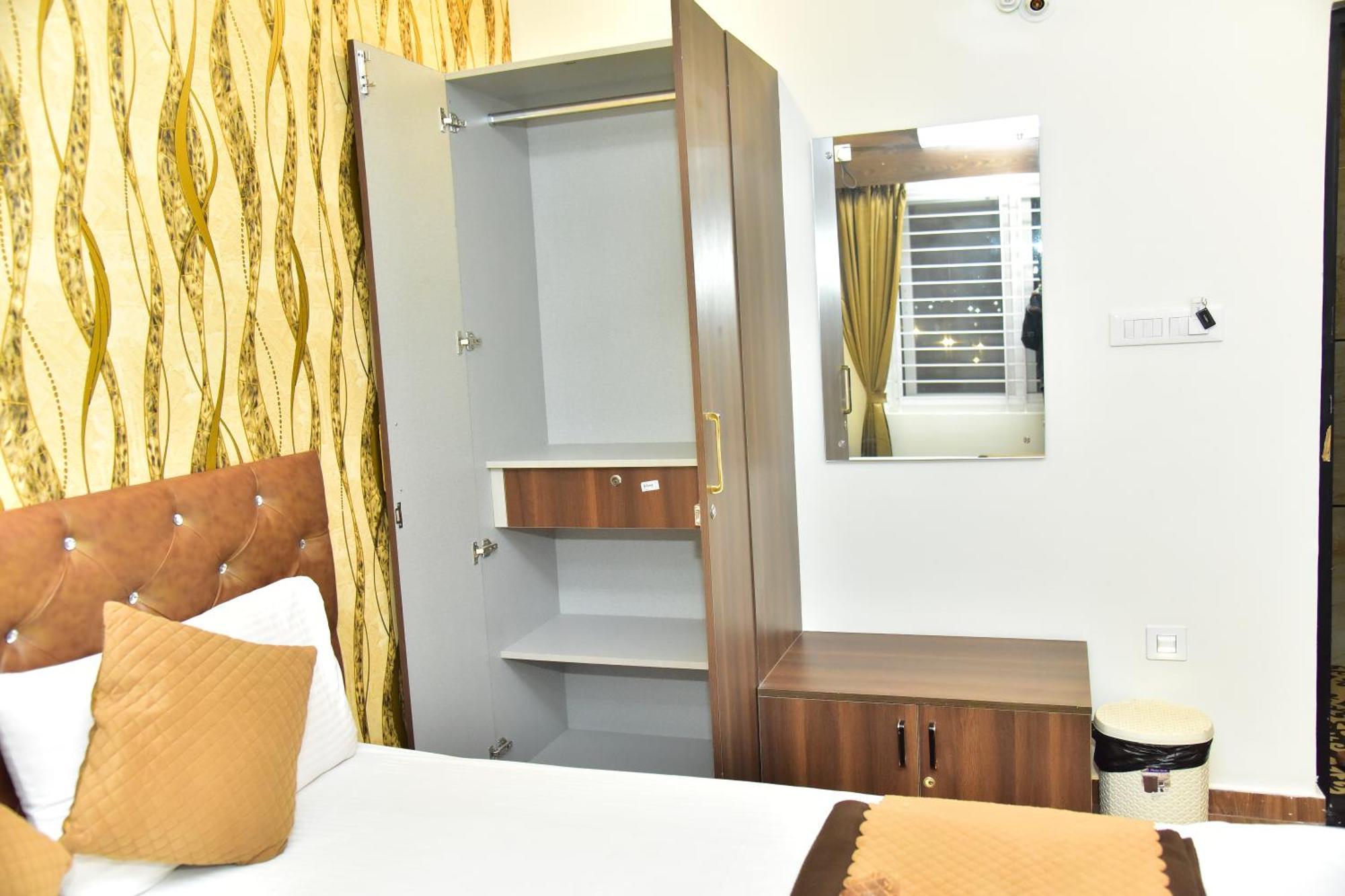 Meadows Inn Mysore Εξωτερικό φωτογραφία