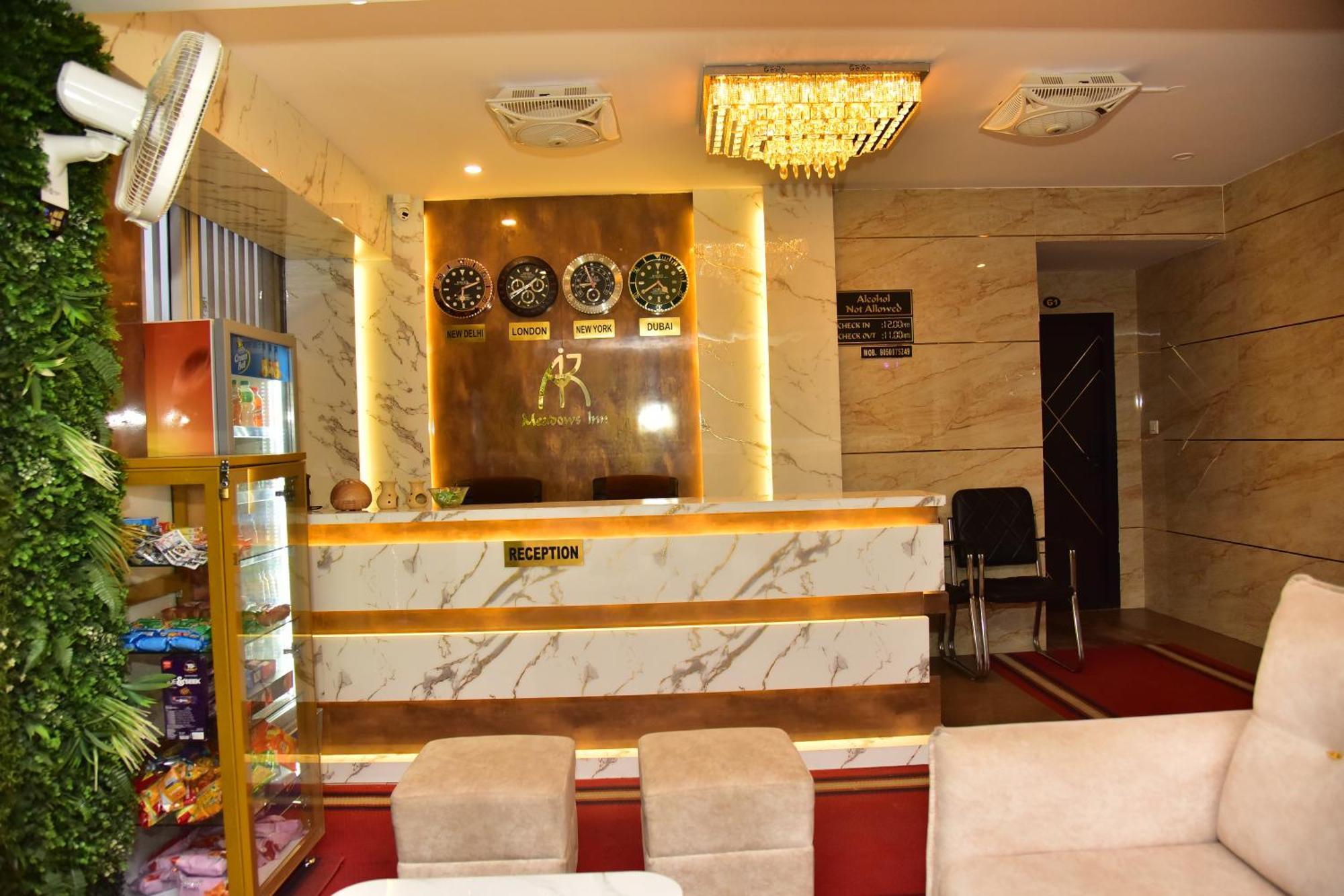 Meadows Inn Mysore Εξωτερικό φωτογραφία