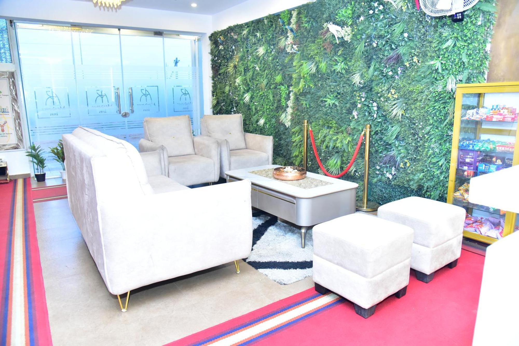 Meadows Inn Mysore Εξωτερικό φωτογραφία
