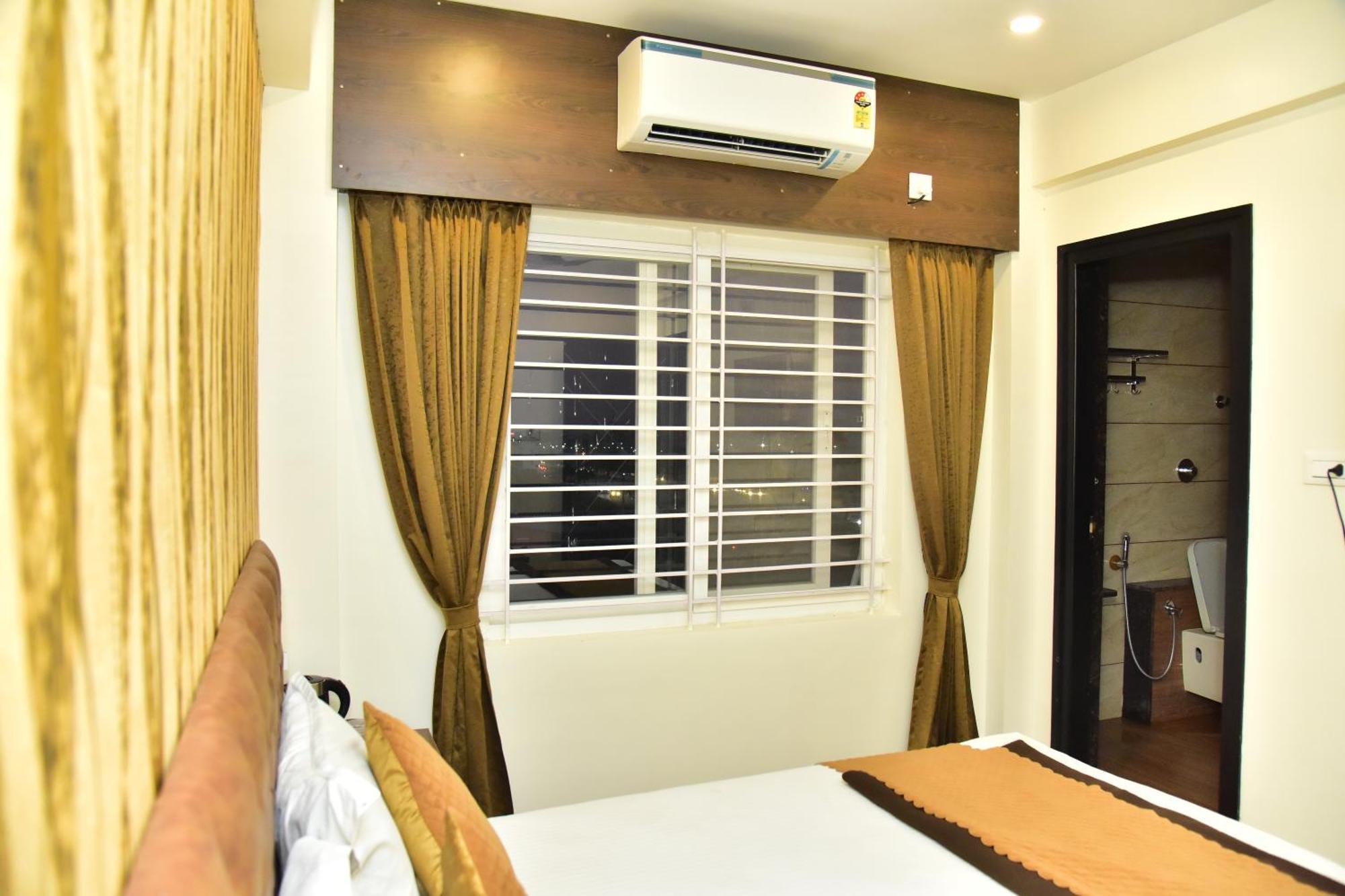 Meadows Inn Mysore Εξωτερικό φωτογραφία