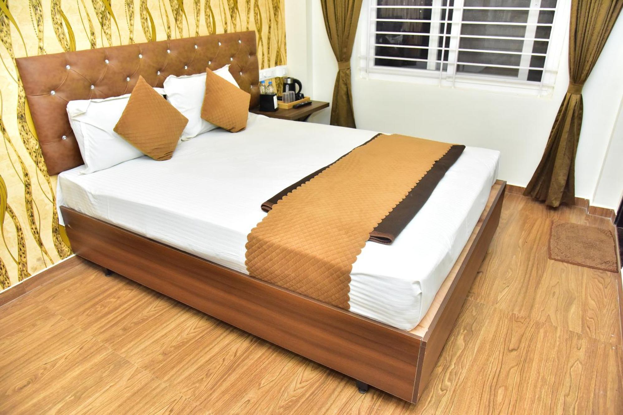 Meadows Inn Mysore Εξωτερικό φωτογραφία