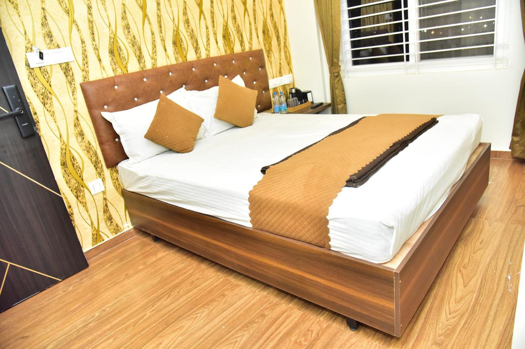 Meadows Inn Mysore Εξωτερικό φωτογραφία