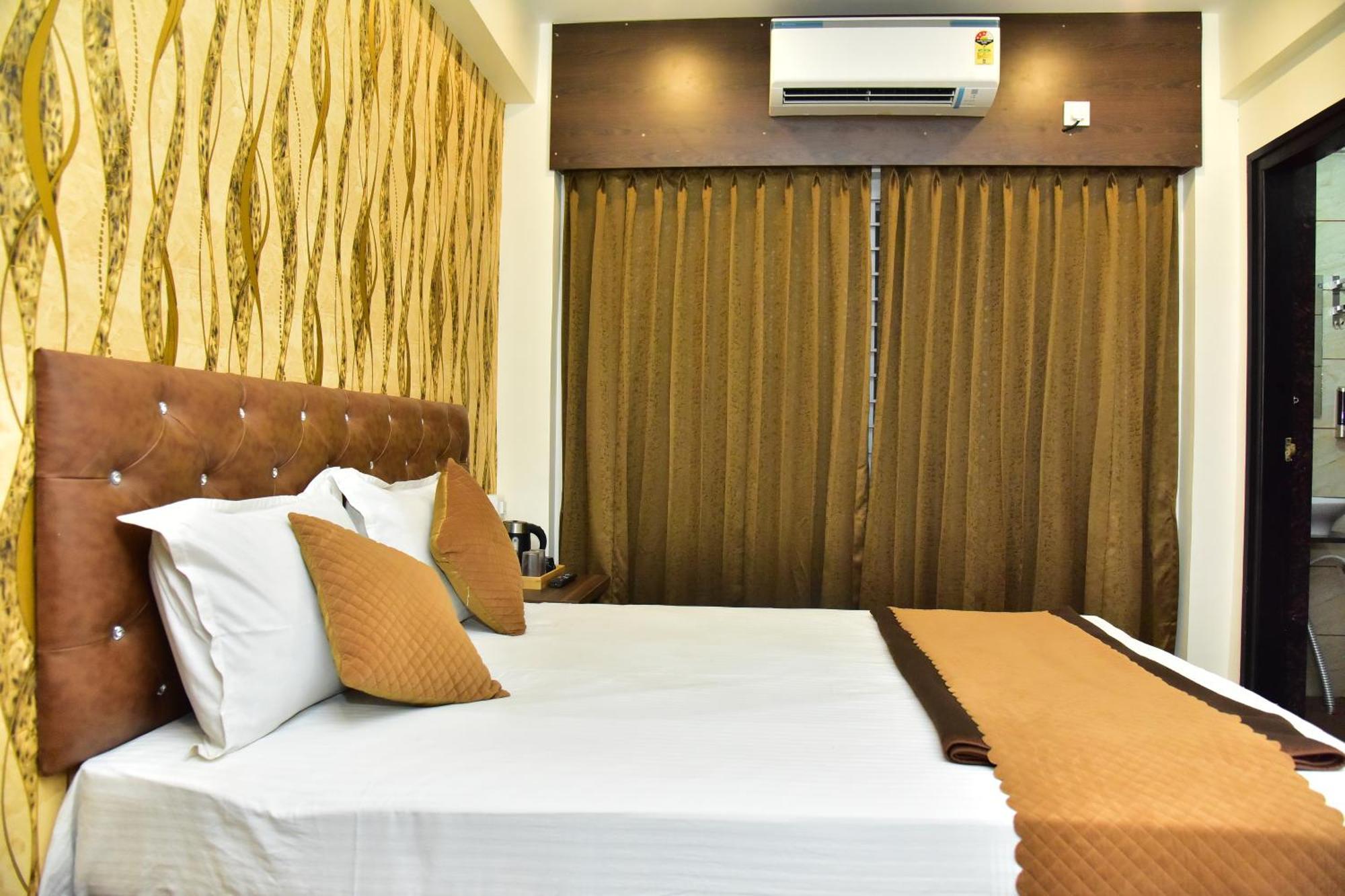 Meadows Inn Mysore Εξωτερικό φωτογραφία